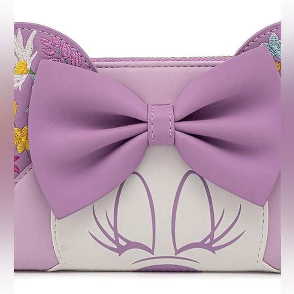 🔥 Loungefly Disney Minnie Mouse Floral Zip Around Long Wallet Purple, NWT … - Picture 3 of 10